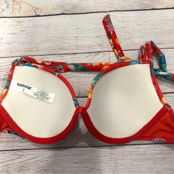 GARAGE Floral Bikini Top Size Medium - Picture 5 of 5